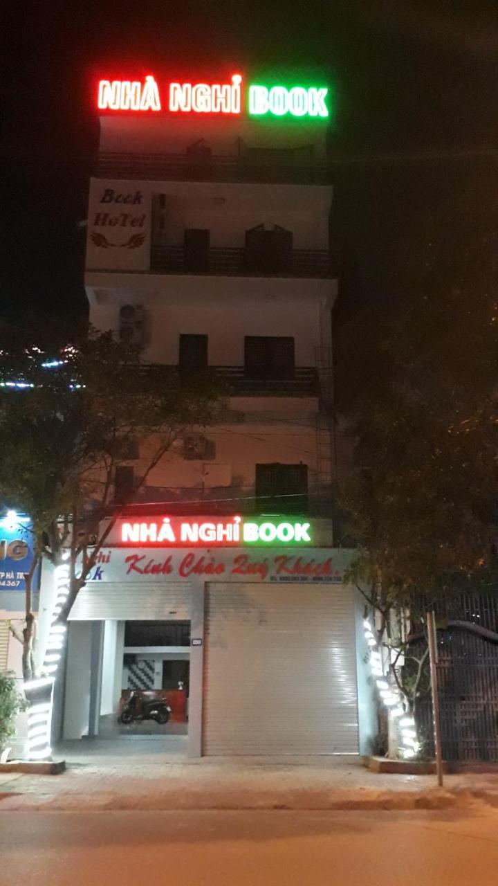 Hotel Nha Nghi Book Hoan Giap Exteriér fotografie